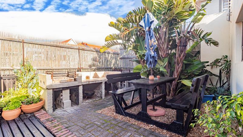 8 Bedroom Property for Sale in Fish Hoek Western Cape